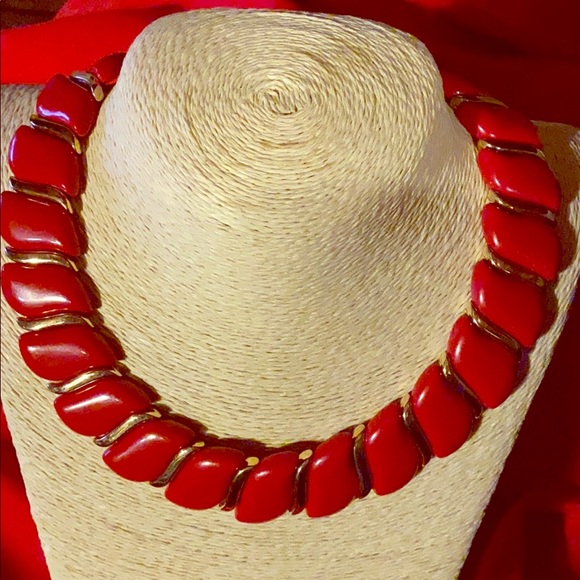 Necklace - Picture 1 of 4